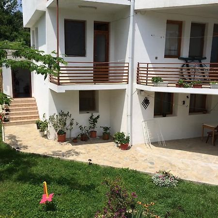 Petrovi Guest House Obzor Exteriér fotografie