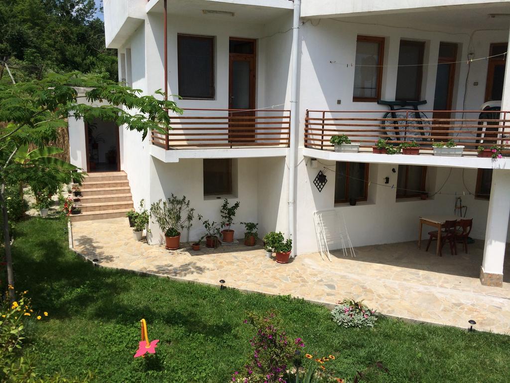 Petrovi Guest House Obzor Exteriér fotografie